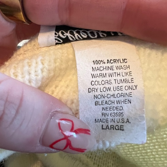 Vintage College Point 100% acrylic cream knit sweater gold buttons size large - Picture 6 of 6